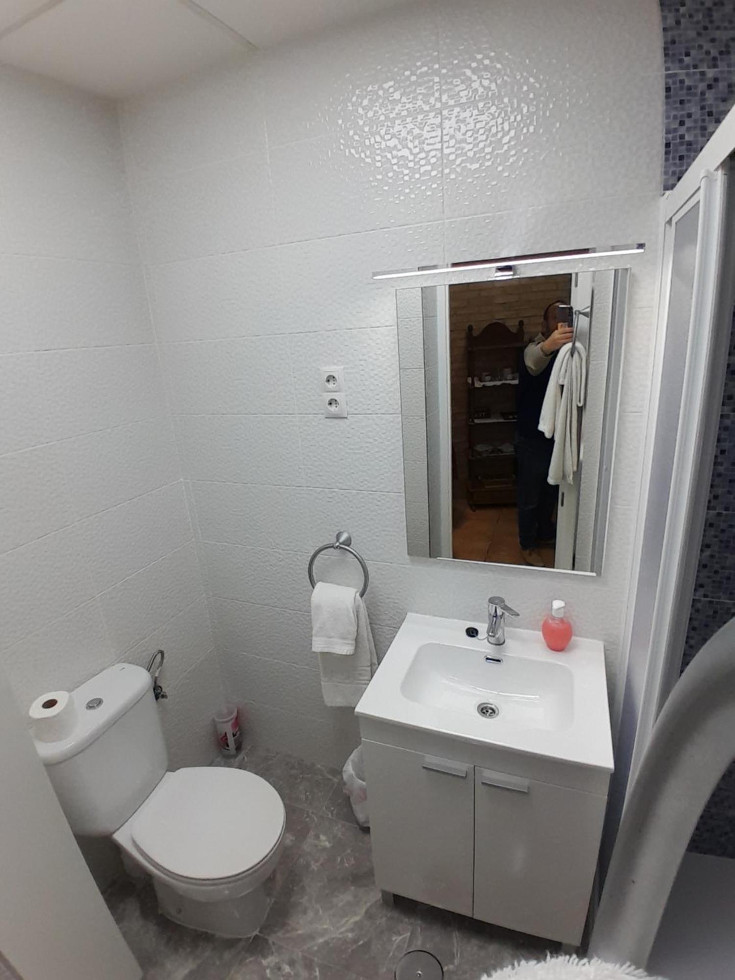 Pension Antonio Guesthouse Alicante Bilik gambar
